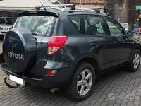 Usata Toyota RAV4 Sol 136 CV (100 kW) 2007 Grigio SUV