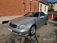 Usata Mercedes SLK200 163 CV (119 kW) 2001 Argento Cabrio