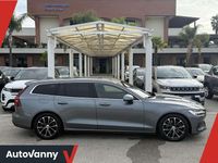 Usata Volvo V60 Momentum 190 CV (139 kW) 2020 Grigio Station wagon