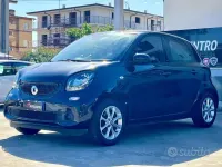 Usado Smart ForFour Passion 71 CV (52 kW) 2017 Negro Utilitario