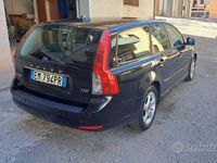 Usata Volvo V50 115 CV (84 kW) 2012 Nero Station wagon