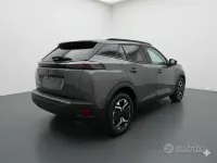 Usata Peugeot 2008 Allure+ 101 CV (74 kW) 2025 Grigio SUV