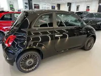 Usata Fiat 500 Lounge 70 CV (51 kW) 2023 Nero metallizzato Utilitaria