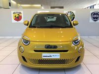 Nieuw Fiat 500 70 PK (51 kW) 2025 Geel Sedan