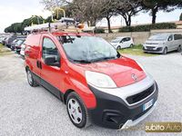 Begagnad Fiat Fiorino 80 HK (58 kW) 2016 Röd Minibuss