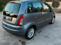 Usata Lancia Musa 95 CV (69 kW) 2012 Grigio Monovolume