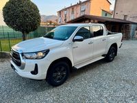 Usata Toyota HiLux 150 CV (110 kW) 2024 Bianco Pick-up