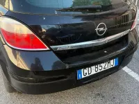 Usata Opel Astra 150 CV (110 kW) 2007 Nero Berlina
