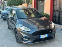 Usata Ford Fiesta ST-Line 120 CV (88 kW) 2018 Grigio Utilitaria