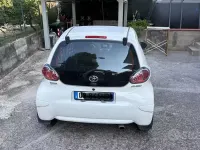 Usata Toyota Aygo 69 CV (50 kW) 2014 Bianco Utilitaria