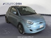 Usata Fiat 500e Passion 86 kW (118 CV) 2021 Azzurro Berlina