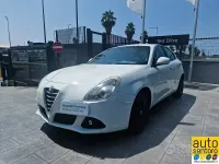 Usata Alfa Romeo Giulietta Distinctive 140 CV (102 kW) 2011 Bianco Utilitaria
