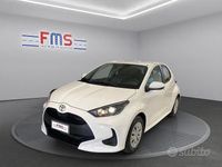 Usata Toyota Yaris Hybrid Active 158 CV (116 kW) 2025 Bianco Utilitaria