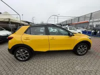 Usata Kia Stonic Style 101 CV (74 kW) 2020 Giallo SUV