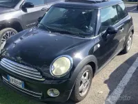 Usata Mini Cooper D 109 CV (80 kW) 2010 Nero Utilitaria