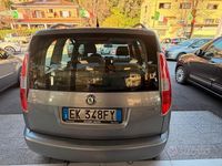 Usata Skoda Roomster Active 70 CV (51 kW) 2011 Grigio Monovolume