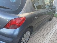 Usata Peugeot 207 2007 Utilitaria