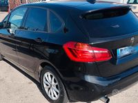Usata BMW 218 Active Tourer Advantage 150 CV (110 kW) 2017 Nero Monovolume