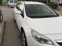 Usata Opel Astra Cosmo 140 CV (102 kW) 2011 Station wagon