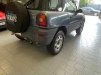 Begagnad Toyota RAV4 128 HK (94 kW) 1997 Grå SUV