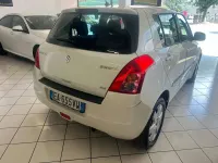 Usata Suzuki Swift GL 91 CV (66 kW) 2010 Bianco Utilitaria