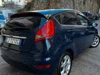 Usata Ford Fiesta Titanium 71 CV (52 kW) 2012 Blu Berlina