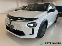 Usata Lancia Ypsilon 61 kW (84 CV) 2025 Vernice bianco marmo con tetto Utilitaria