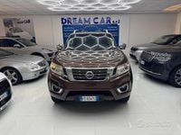 Usata Nissan Navara Tekna 190 CV (139 kW) 2016 Marrone Pick-up