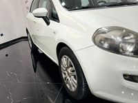 Usata Fiat Punto Lounge 85 CV (62 kW) 2014 Bianco Utilitaria