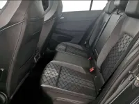 Usata VW Golf VIII R-line 190 CV (139 kW) 2024 Grigio Berlina