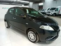 Usata Lancia Ypsilon Gold 75 CV (55 kW) 2022 Nero Utilitaria
