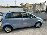 Usata Lancia Musa 95 CV (69 kW) 2011 Bluazzurro Monovolume