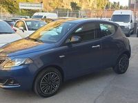 Usata Lancia Ypsilon Gold 69 CV (50 kW) 2023 Blu Utilitaria