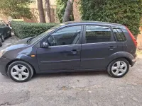 Usata Ford Fiesta Titanium 68 CV (50 kW) 2006 Utilitaria