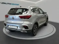 Usata MG ZS Comfort 106 CV (77 kW) 2024 Bianco pastello Berlina