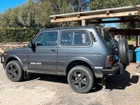 Usata Lada niva 83 CV (61 kW) 2023 Grigio SUV