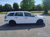 Usata Opel Astra Enjoy 101 CV (74 kW) 2005 Bianco Station wagon