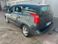 Usata Peugeot 5008 119 CV (87 kW) 2010 Grigio Monovolume