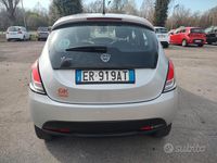 Usata Lancia Ypsilon 85 CV (62 kW) 2013 Grigio Utilitaria