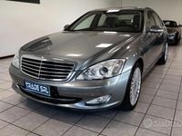 Usata Mercedes S500 386 CV (283 kW) 2007 Grigio Berlina