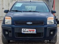Usata Ford Fusion Titanium 80 CV (58 kW) 2009 Blu/azzurro Utilitaria