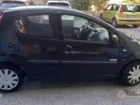 Usata Peugeot 107 68 CV (50 kW) 2007 Nero Utilitaria