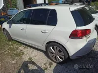 Usata VW Golf VI 140 CV (102 kW) 2008 Bianco Utilitaria