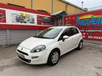 Usata Fiat Punto Lounge 75 CV (55 kW) 2013 Bianco Utilitaria
