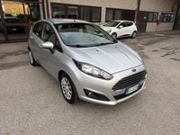 Usata Ford Fiesta Titanium 97 CV (71 kW) 2014 Argento Utilitaria