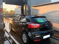 Usata Kia Rio 102 CV (75 kW) 2014 Nero Berlina