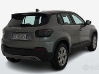 Usata Jeep Avenger Altitude 101 CV (74 kW) 2024 Grigio chiaro SUV