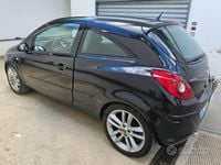 Usata Opel Corsa 90 CV (66 kW) 2006 Nero Coupé