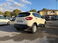 Usata Renault Captur 90 CV (66 kW) 2013 Beige SUV