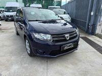 Usata Dacia Sandero Ambiance 75 CV (55 kW) 2014 Blu Berlina